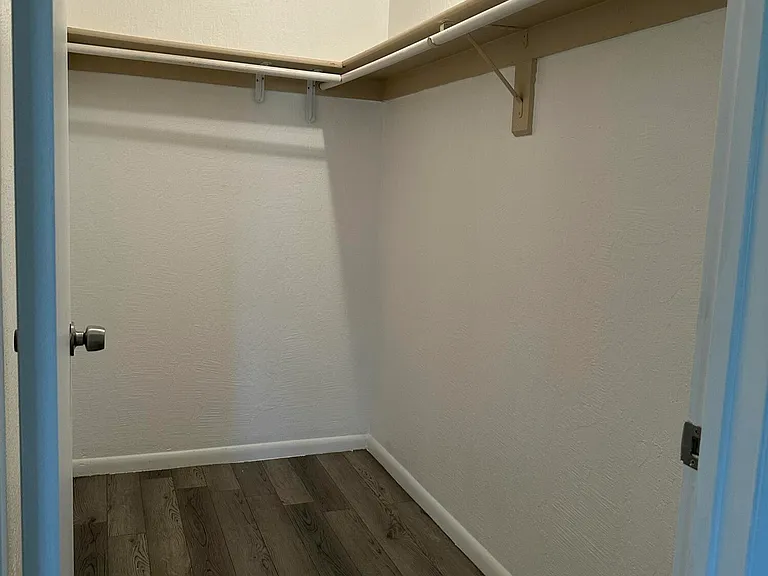 2130 Forest Knoll Dr NE #202 — Photo 11