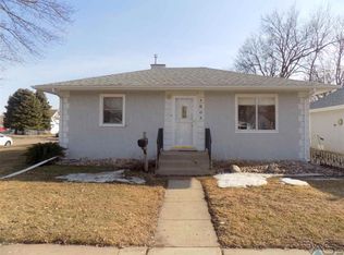 1605 E Bennett St, Sioux Falls, SD 57103