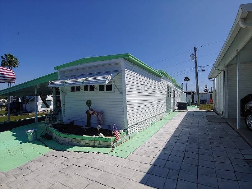 1st image of 2560 62nd Ave N #253