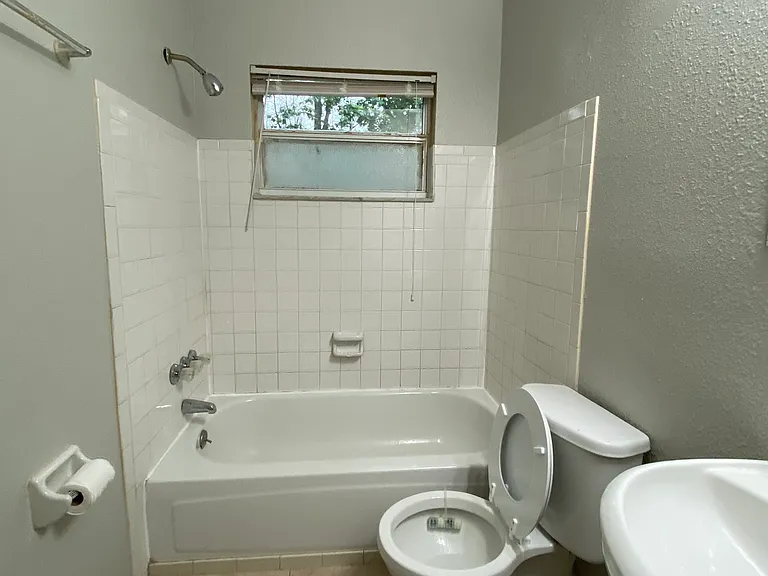 10117 N Aster Ave — Photo 16
