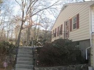 40 Everett St, Norfolk, MA 02056