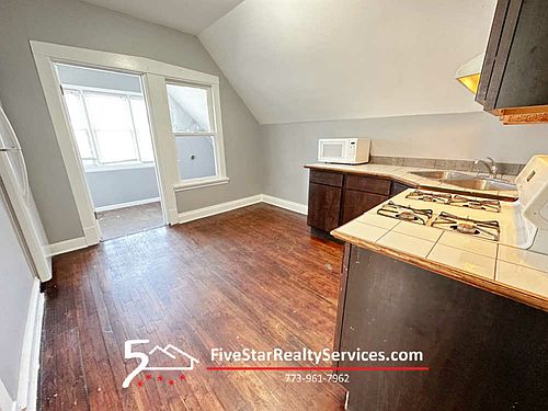 2nd image of 4442 W Montana St #2