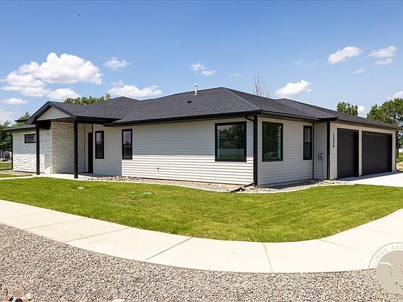3rd image of 1326 Muirfield Pl