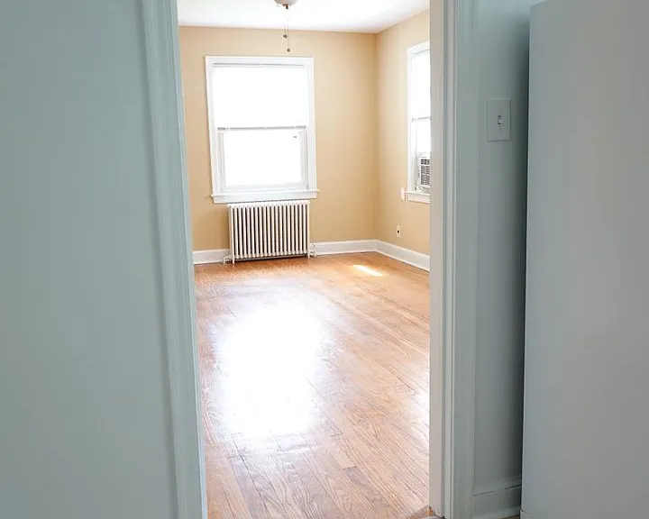 8210 Greenwood Ave — Photo 38