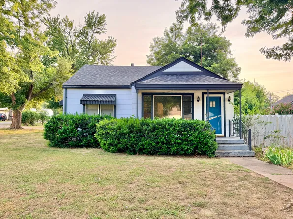 1101 N 10th St, Perry, OK 73077