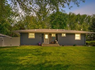1039 Home Pl, Faribault, MN 55021