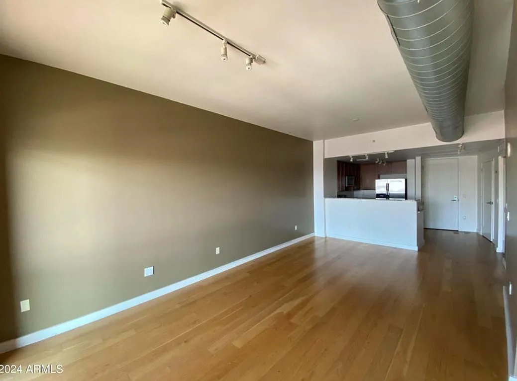 Building Photo - 310 S 4th St #1602
