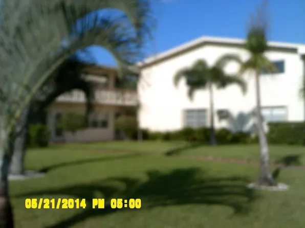 103 Salisbury E, West Palm Beach, FL 33417