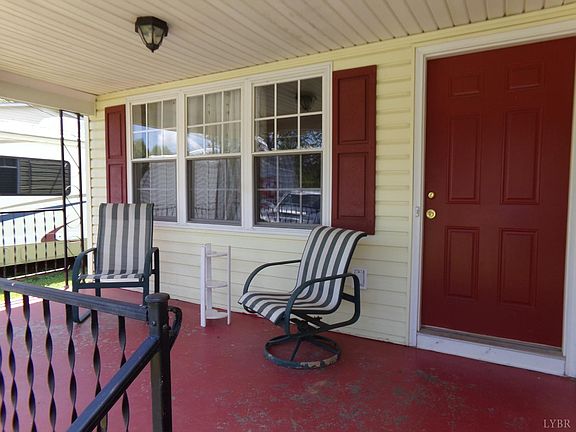 3rd image of 205 Tyree Cir