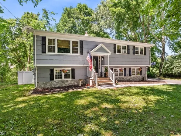 31 Orchard St, Mount Olive Twp., NJ 07828