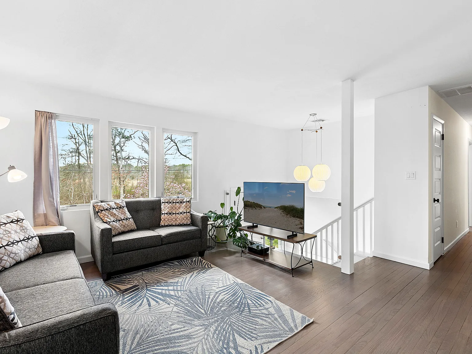 3 bed, 2.0 bath, $5,500 — Photo 3