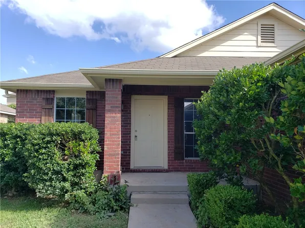 512 W South St, Leander, TX 78641