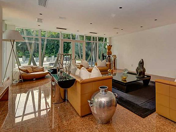 Spectacular Modern Home on Golden Beach