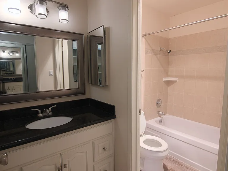 765 Rand Ave Apartments — Photo 36
