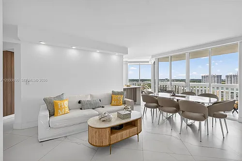 1000 Island Blvd #1410 Photo 1