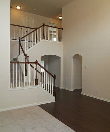 4th image of 11 Sweet Birch Dr