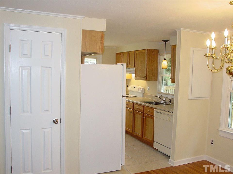2nd image of 107 N Bellvue Ave
