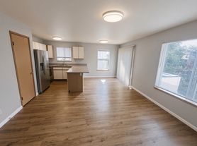 9500 Fremont Ave N, Seattle, WA