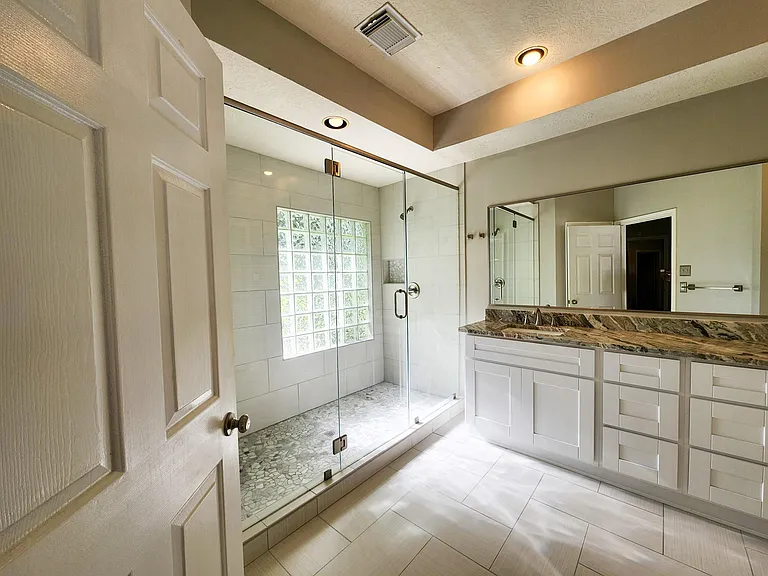 2412 N Mission Cir — Photo 24