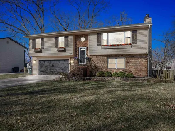 30 Dunuggan Ct, Iowa City, IA 52240