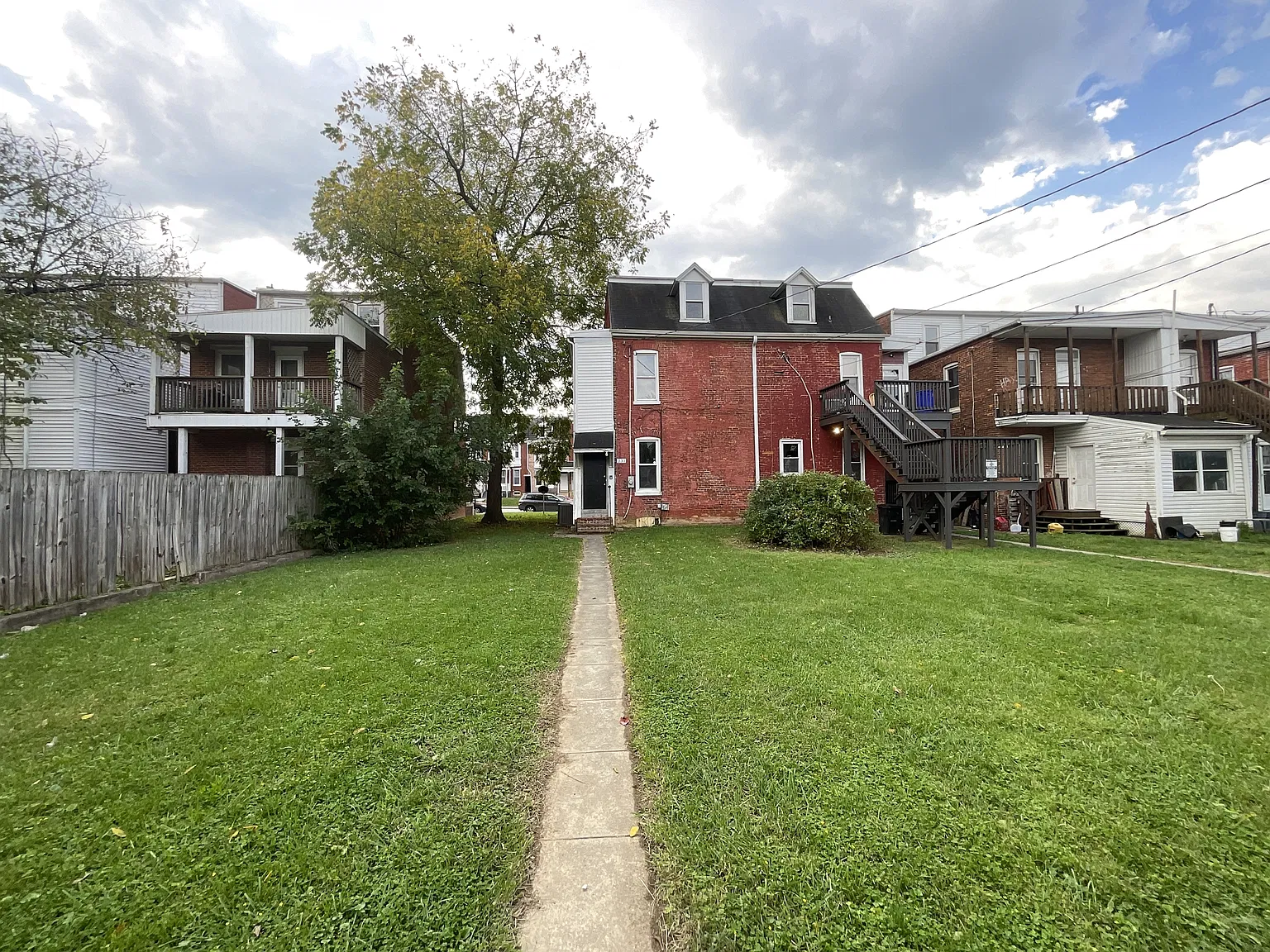 231 W Jackson St, York - 1 — Photo 2