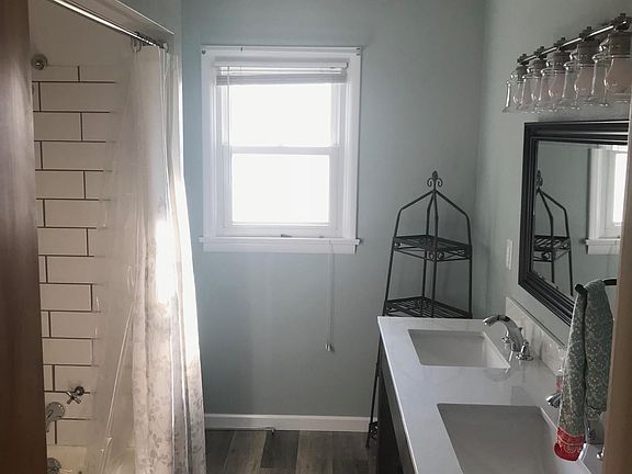Upstairs Bathroom