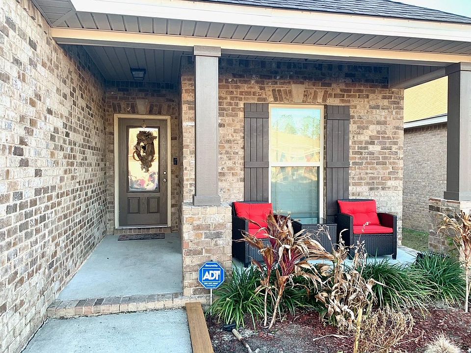1st image of 14033 Waterford Cir