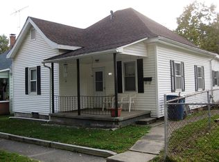 110 Poplar St, Mount Carmel, IL 62863