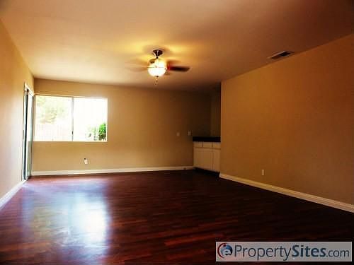 3rd image of 3616 Lake Garden Dr