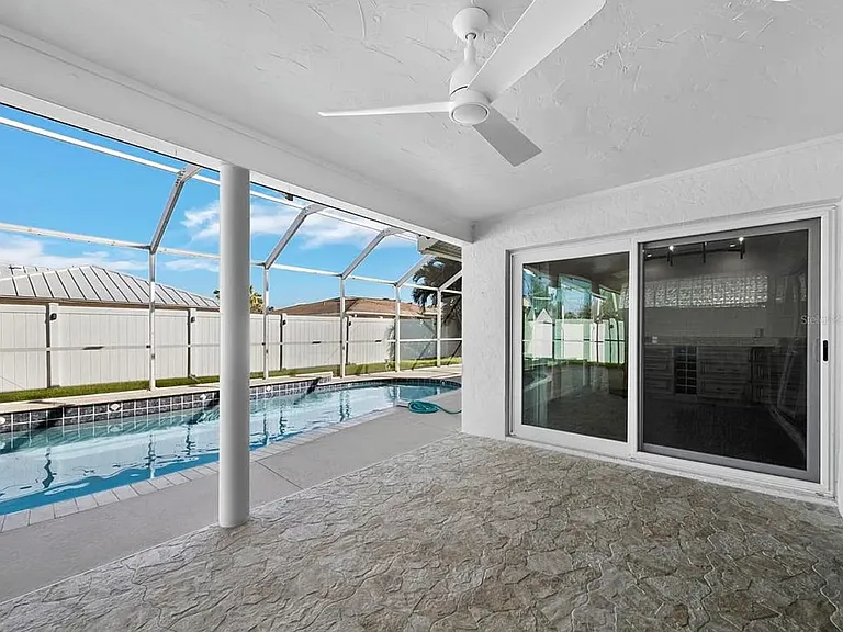 1856 Woodhaven Cir — Photo 12