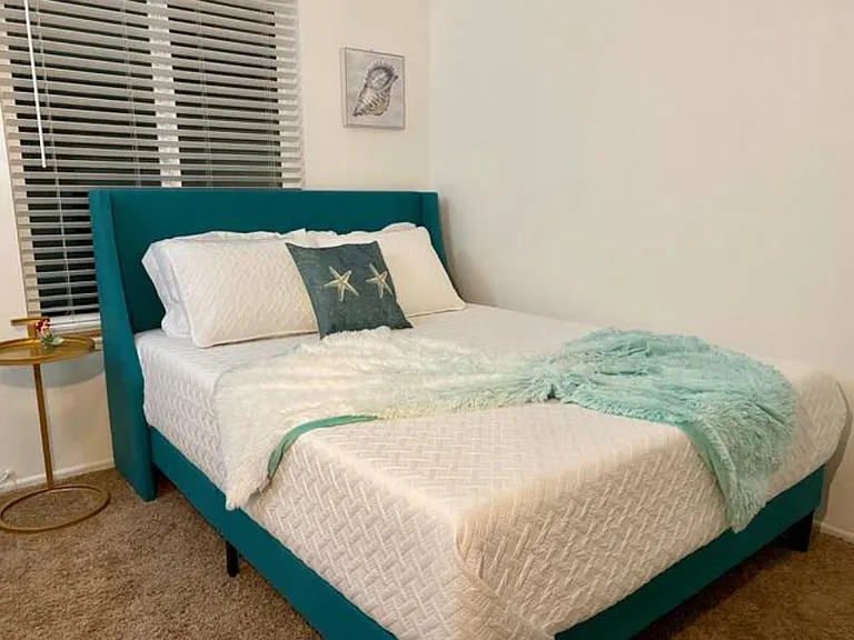 Bedroom #3, Queen size bed