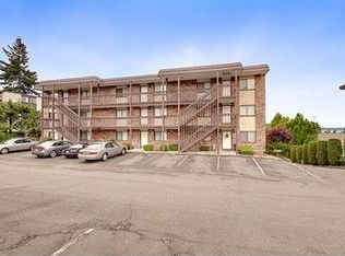 1120 5th Ave S APT 10, Edmonds, WA 98020