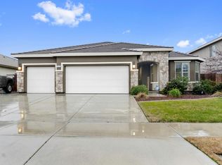 2875 Channel Reef Ave, Tulare, CA