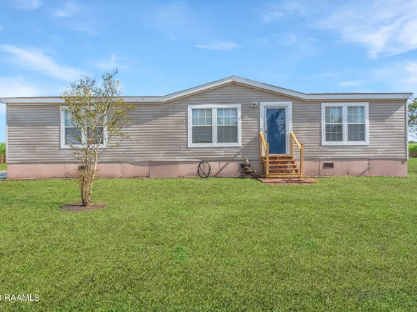 1093 Weeping Willow Dr, Breaux Bridge, LA 70517
