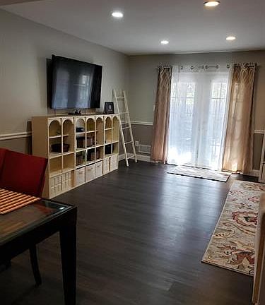 4th image of 2918 Williamsburg Ct