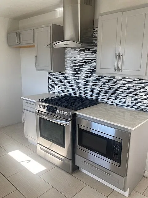 3 bed, 1062 sqft, $1,285 — Photo 2