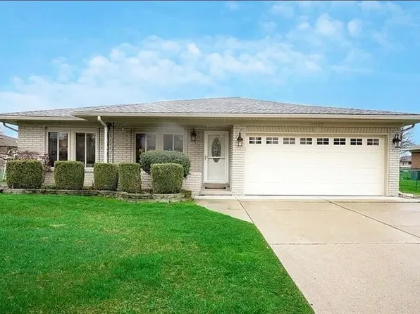 41223 Sesame Dr, Sterling Heights, MI 48314