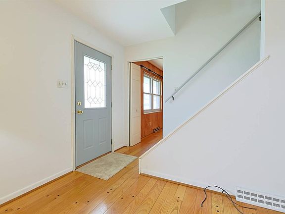 5th image of 6233 Sharlene Dr