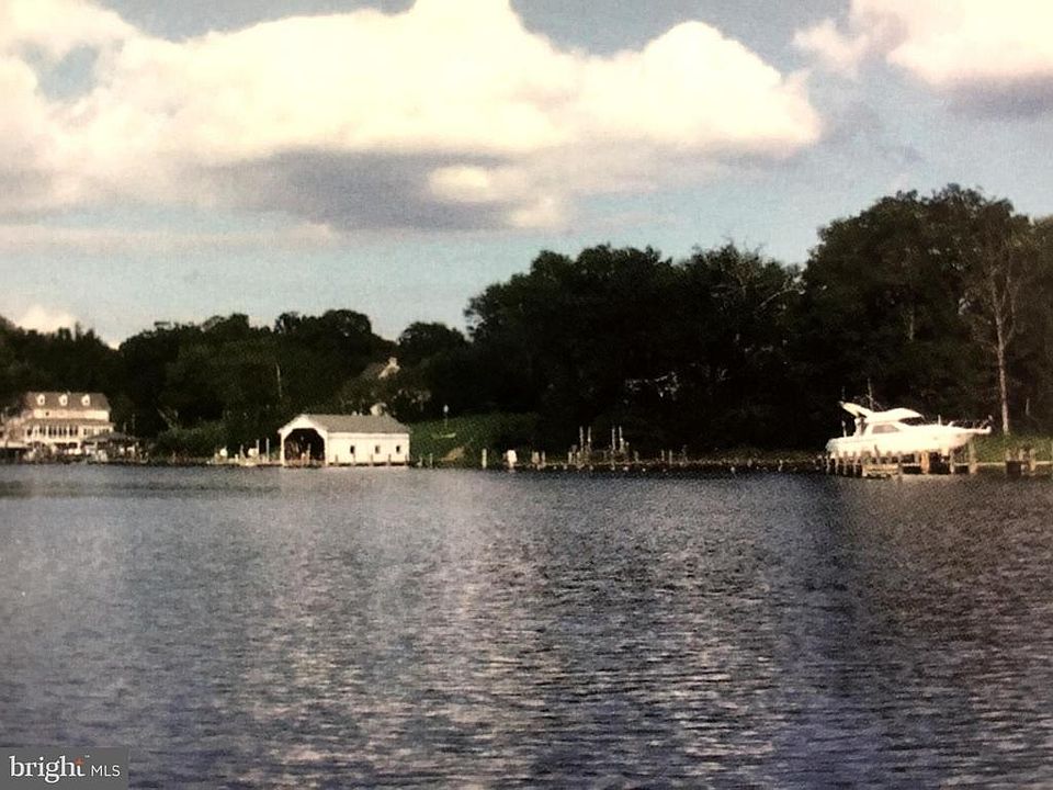 1st image of 20 Warehouse Creek Ln