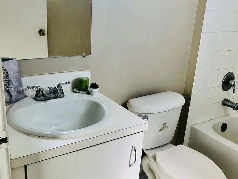 3211 Sabal Palm Mnr #102 — Photo 18