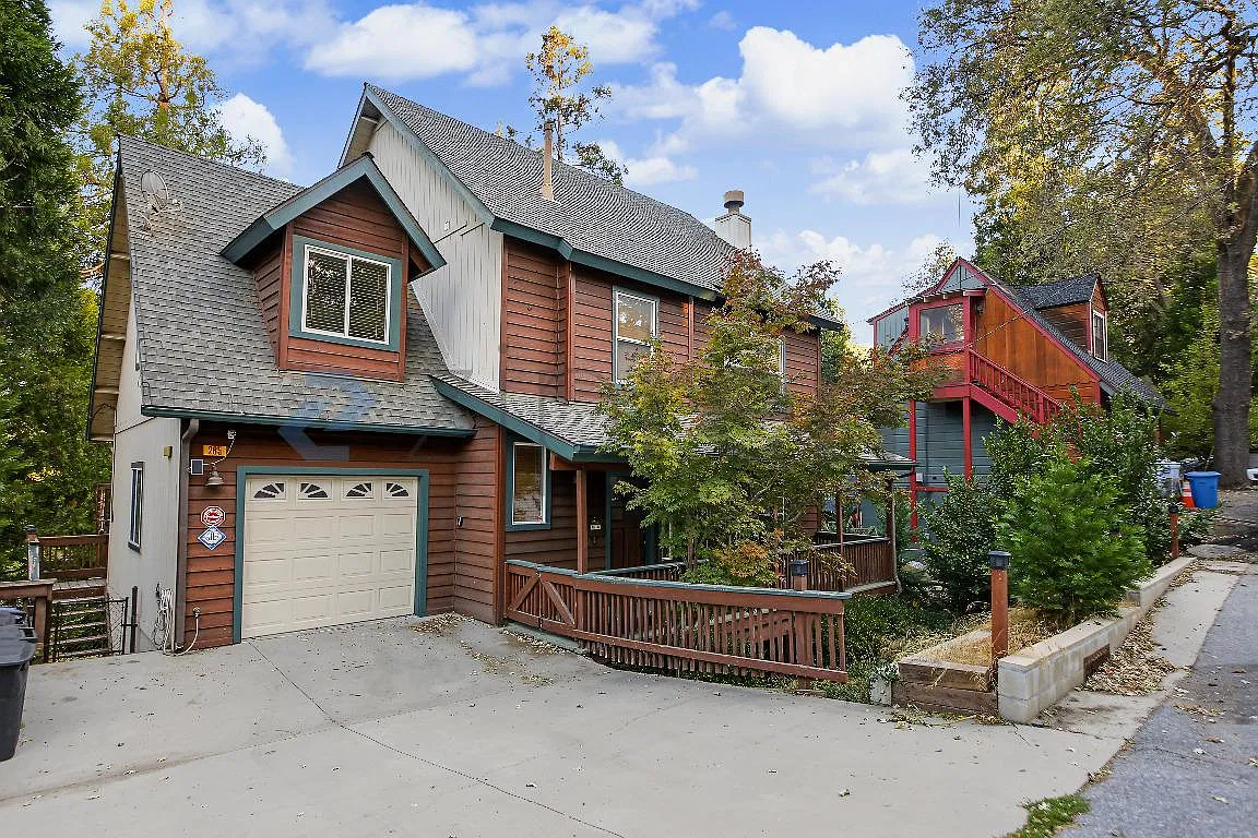 4 bed, 1774 sqft, $3,400 — Photo 3