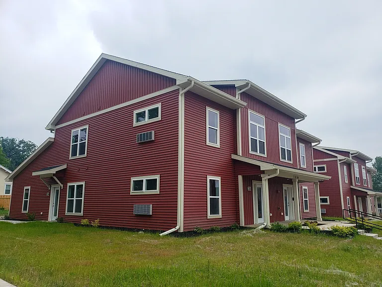 320 W Main St — Photo 18
