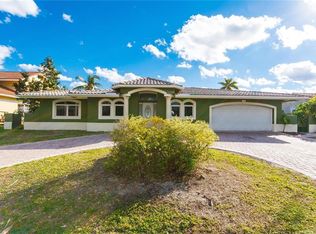 2732 NE 10th St, Pompano Beach, FL 33062
