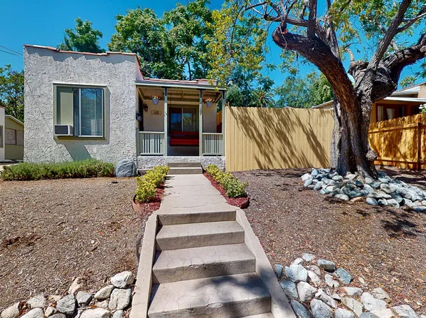1127 Bell St, Pasadena, CA 91104