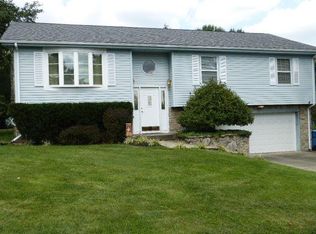 313 Angela Ct, Lexington, KY 40515