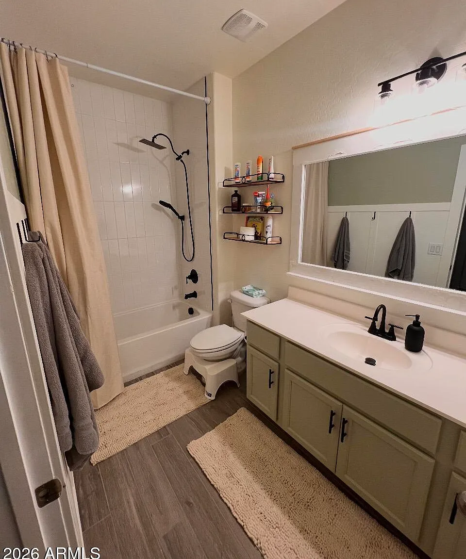 4 bed, 2.0 bath, 1554 sqft, $1,800 — Photo 4