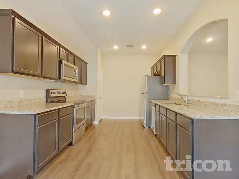 101 Cornell Ave — Photo 5