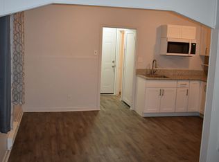 1213 W Pine St, Rawlins, WY 82301