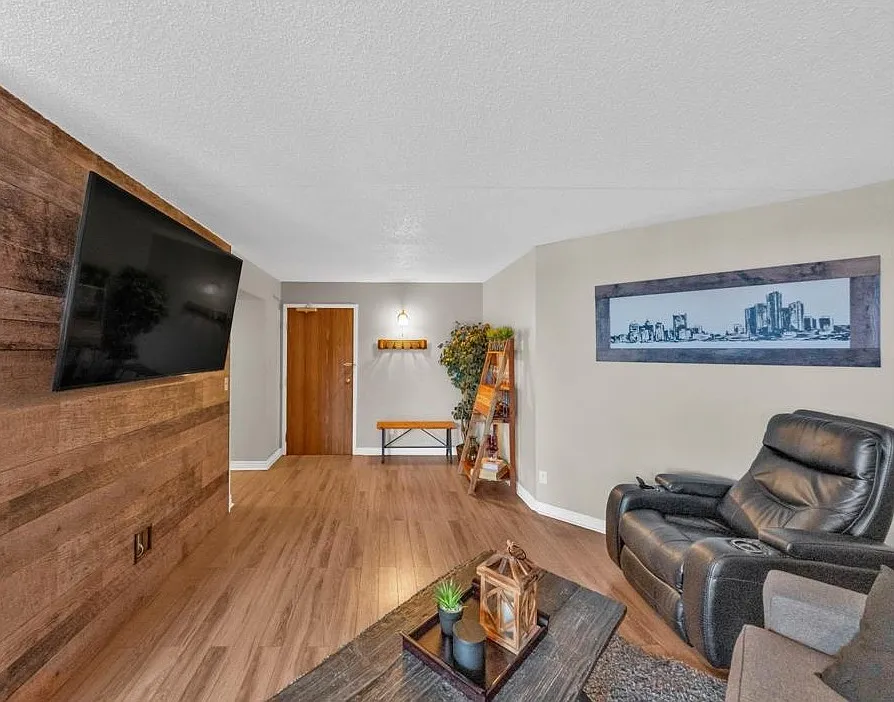 1 bed, $1,662 — Photo 3