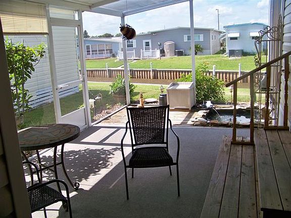 3rd image of 31 Henry Dr